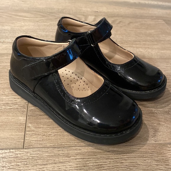 ELEPHANTITO — toddler SIZE 8 — Black - Picture 2 of 4